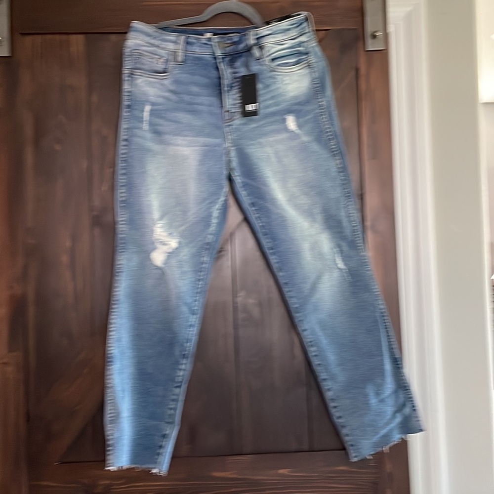 NWT Kut from the Kloth high rise Reese fab ab ankle straight leg jeans.